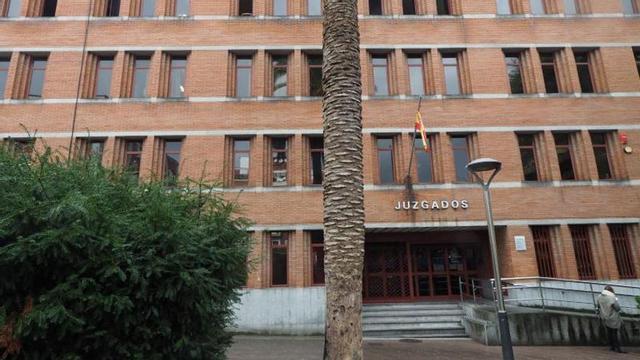 edificio de los juzgados en mieres.
