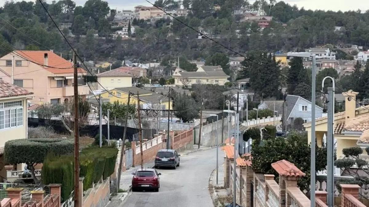 Hallado el cadáver de un hombre que llevaba dos años muerto en su casa de Cabrera d'Anoia, donde viven su mujer y su hija