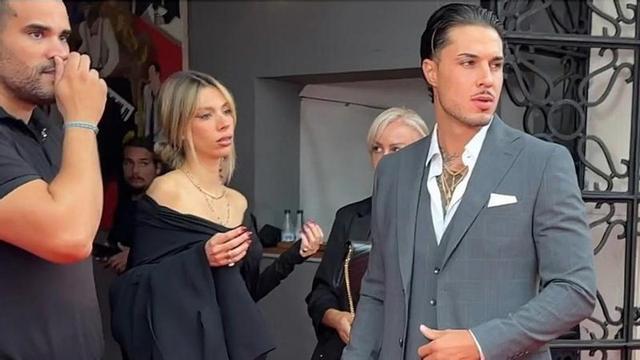 Nueva crisis entre Alejandra Rubio y Carlo Costanzia: el actor marca distancias con la influencer tras la polémica entrevista de Terelu Campos