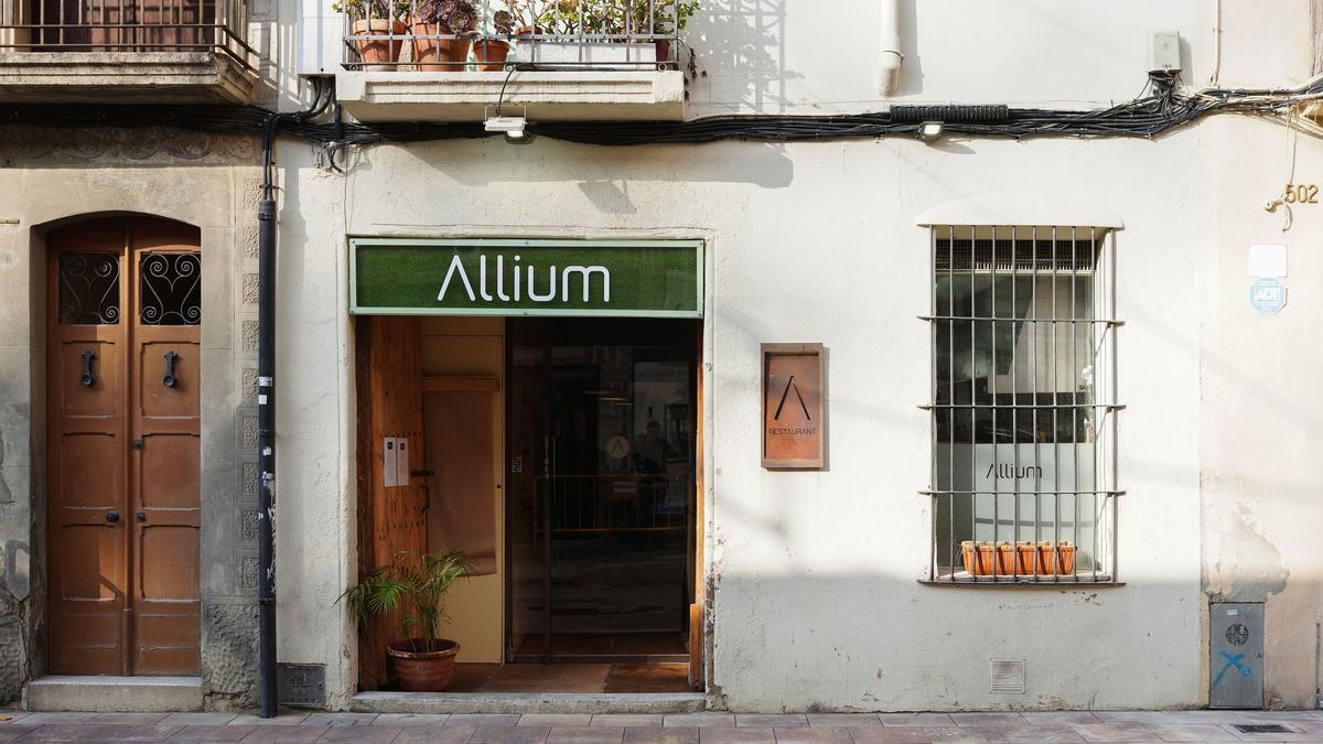 La entrada del restaurante Allium.