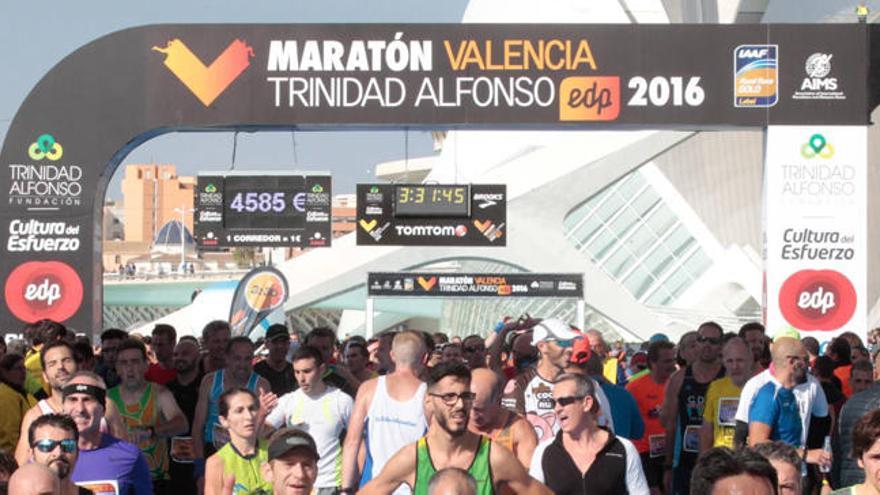 El Maratón Valencia supera los 17.800 corredores inscritos