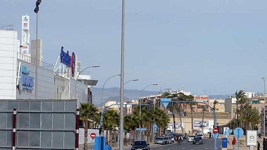 Rotonda donde arrancará el  tramo de la Vía Paque .