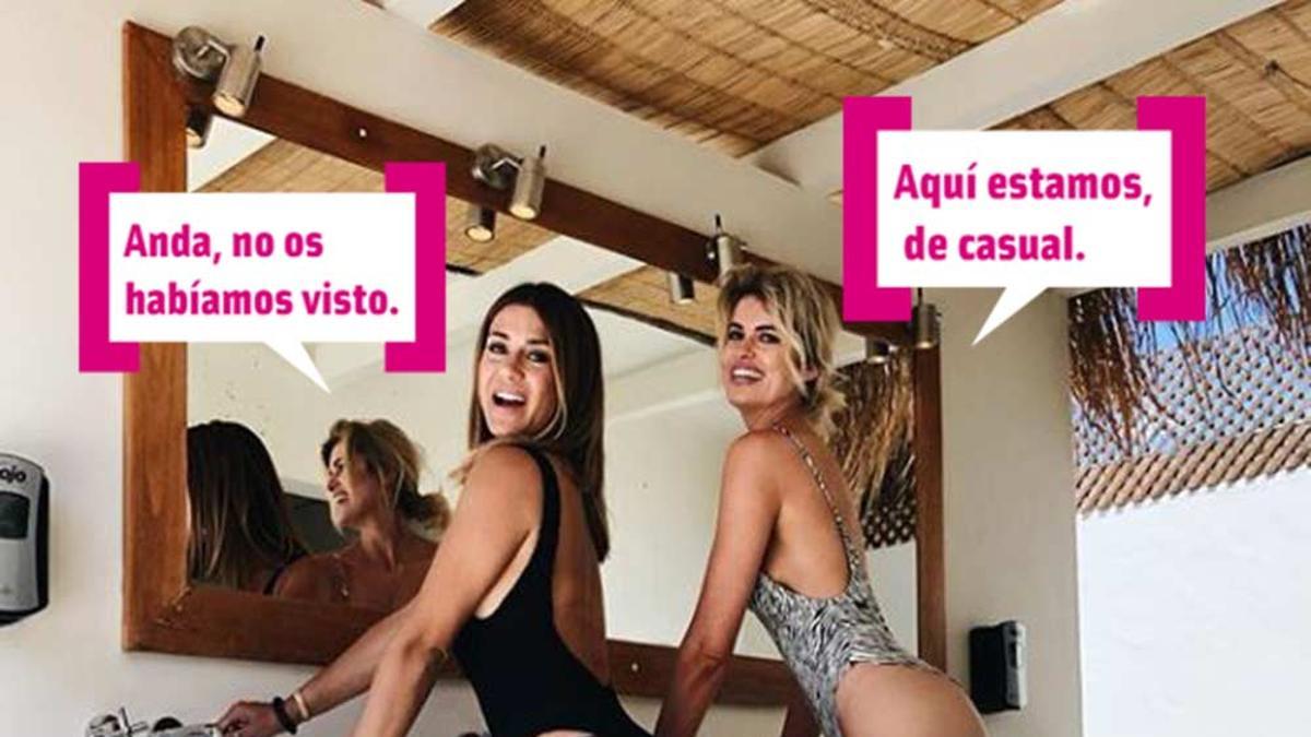 Elena Tablada y Adriana Abenia en Ibiza posando en bañador