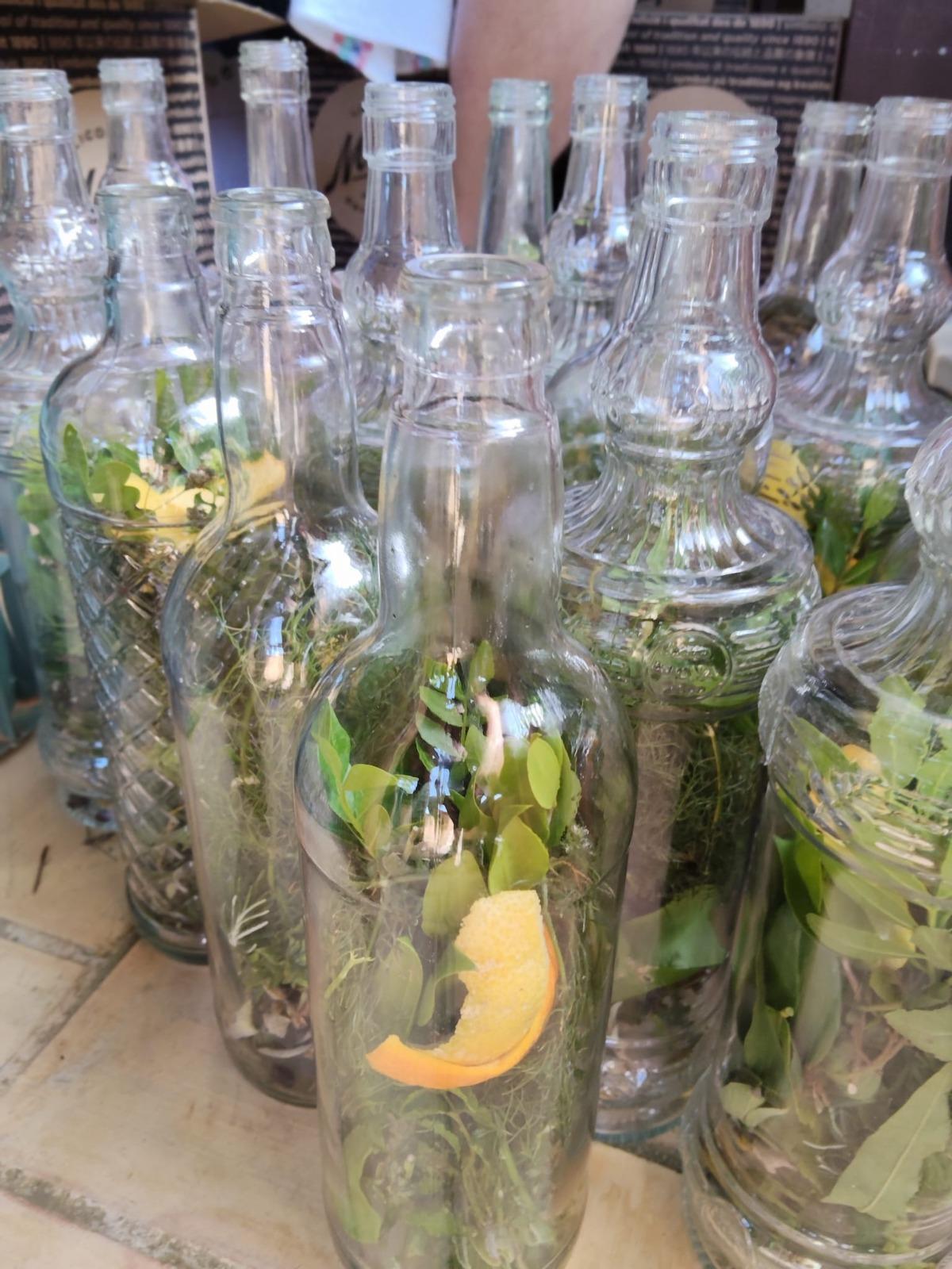 FOTOS | La elaboración de hierbas mallorquinas