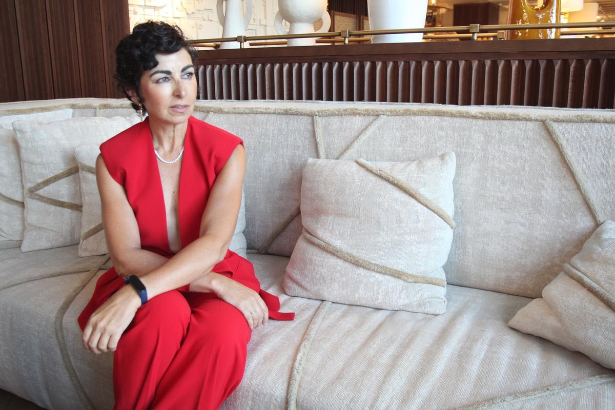 Esther Parejo, mentora de comunicación, visibilidad y autoridad de marca personal.