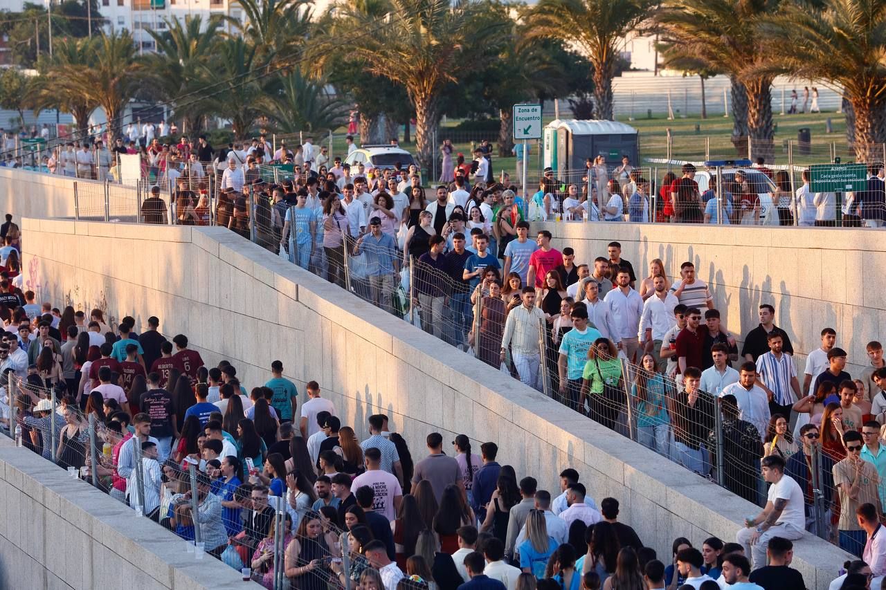 Botellón multitudinario en el miércoles de Feria