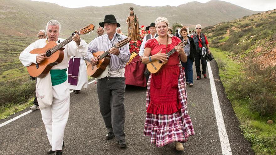 Las parrandas animan la fiesta campesina.