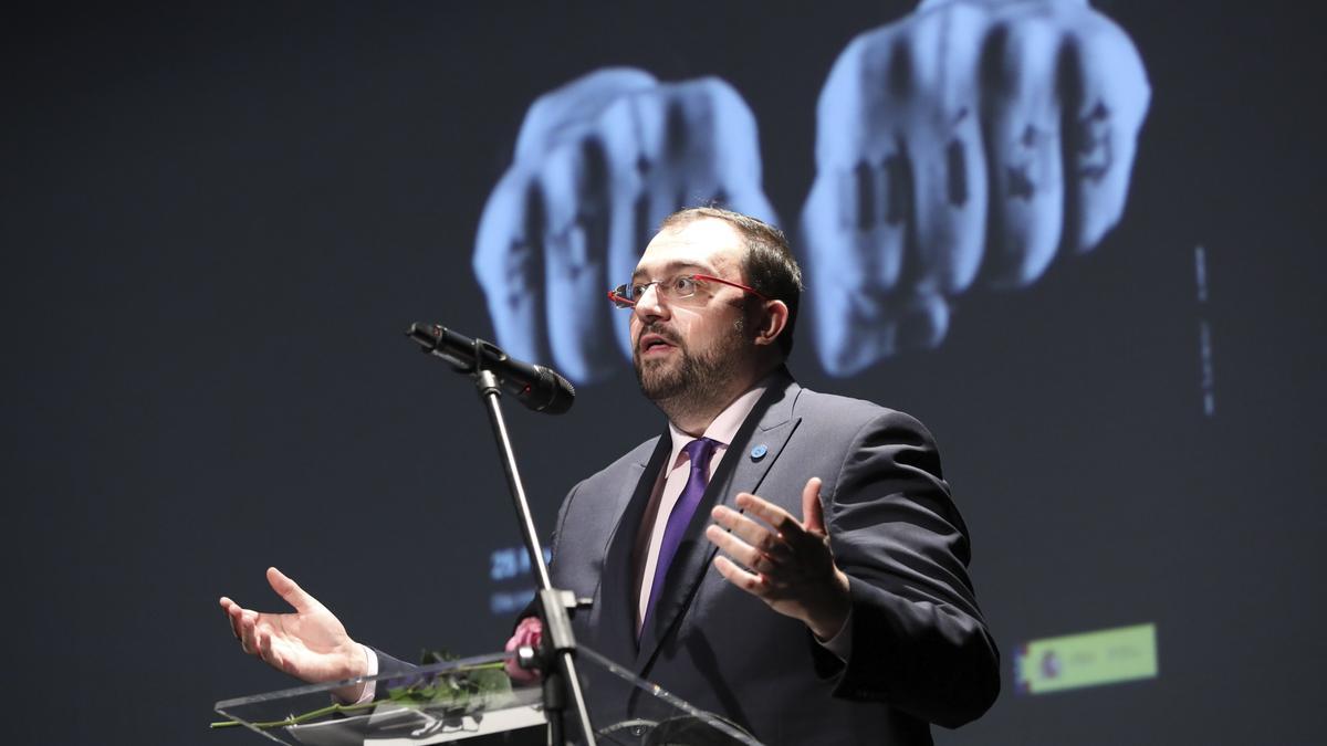 Asturias muestra su rechazo a la violencia contra las mujeres