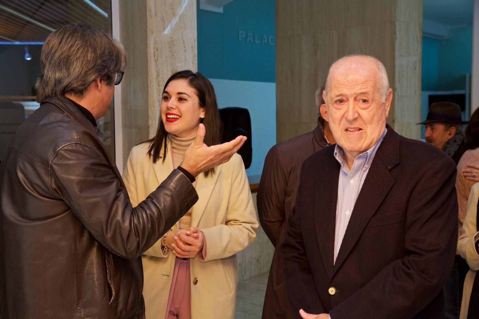 Inaugurción de la exposición sobre la última etapa del pintor Ruiz Morante en el Colegio de Médicos de Alicante