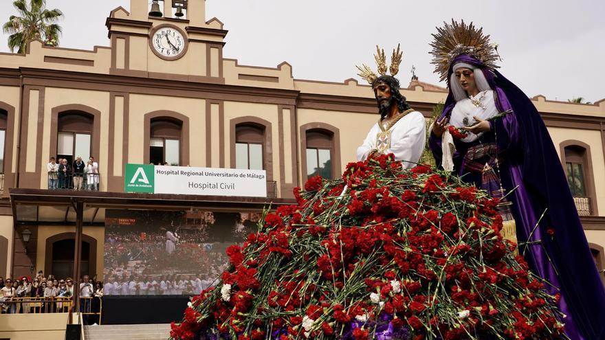 Misa del Alba y traslado de Jesús Cautivo y la Virgen de la Trinidad, en imágenes