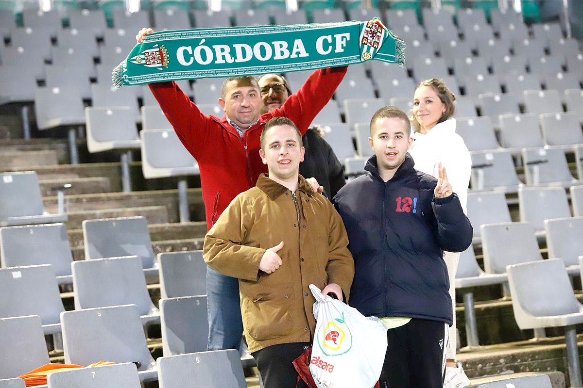 Las imágenes de la afición del Córdoba CF - Pontevedra