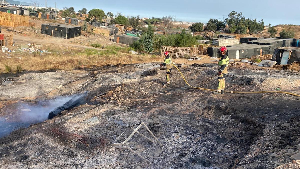 PALOS DE LA FRONTERA | Muere un inmigrante en el incendio de un asentamiento chabolista en Huelva