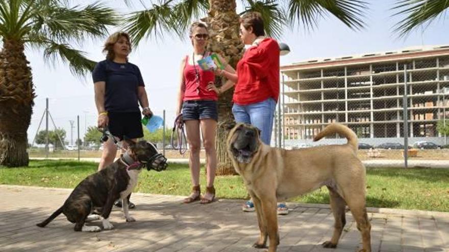 Vila-real atiende la petición vecinal y traslada el parque canino a la zona norte