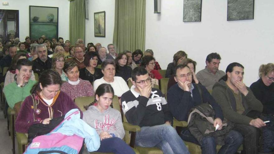 Asistentes a la conferencia de María Isabel Pérez López.