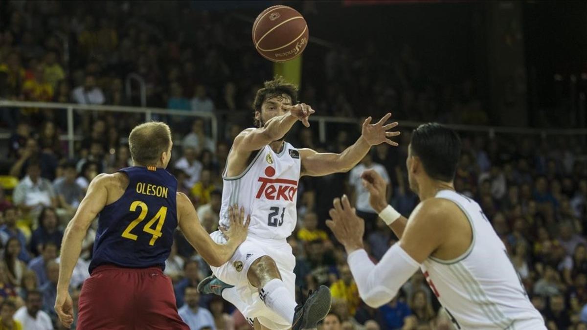 El Madrid devuelve el golpe con saña en el Palau