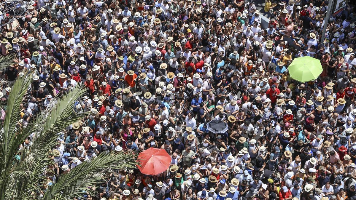 Barcala busca el aval del Pleno para que el 24 de junio de 2024 sea