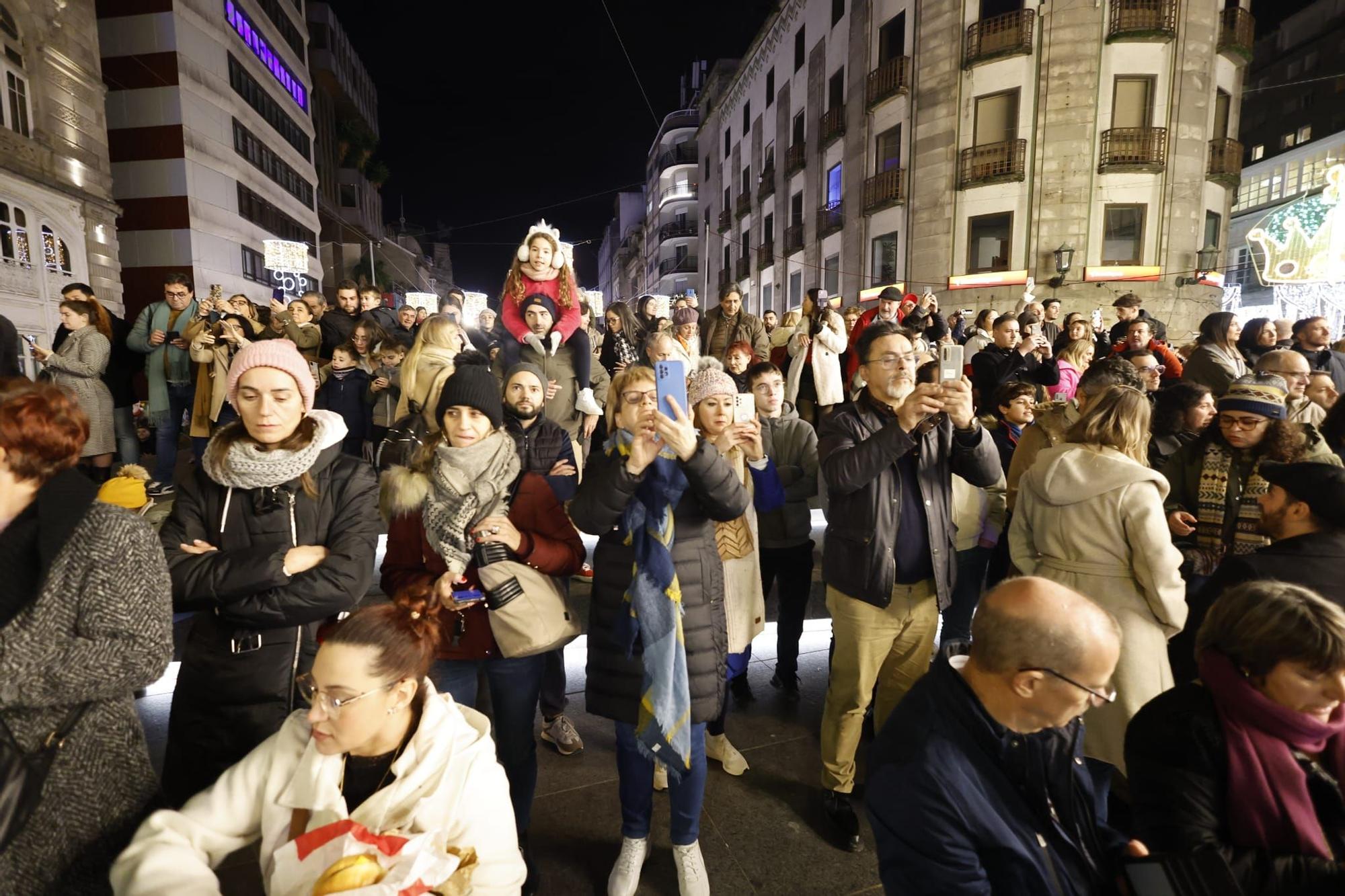 Vigo repite escenario: cae la noche y vuelven los atascos