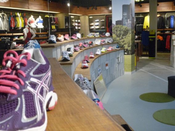 Llega a Barcelona 'Evasion Running', un nuevo concepto de tienda  especializada - Sport