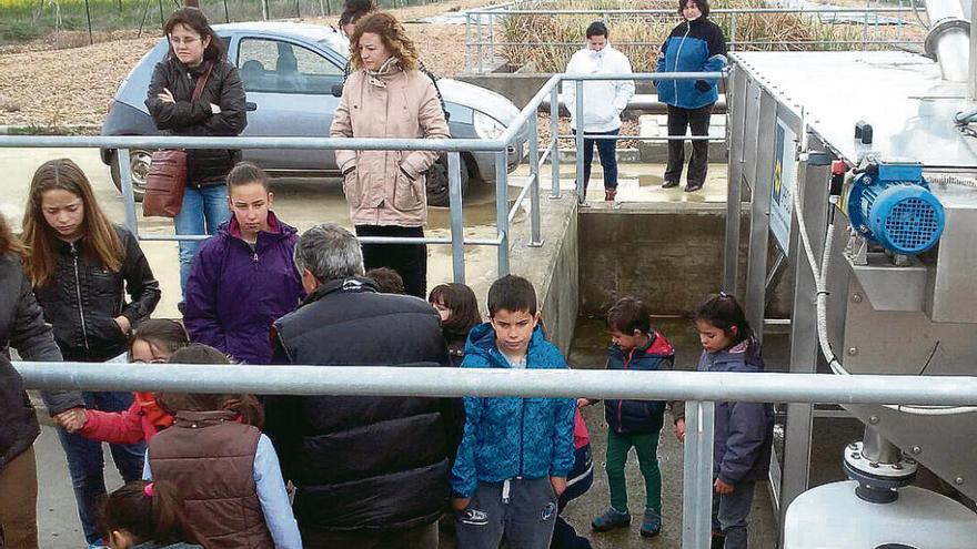 Los escolares de Manganeses de la Lampreana visitan la depuradora local