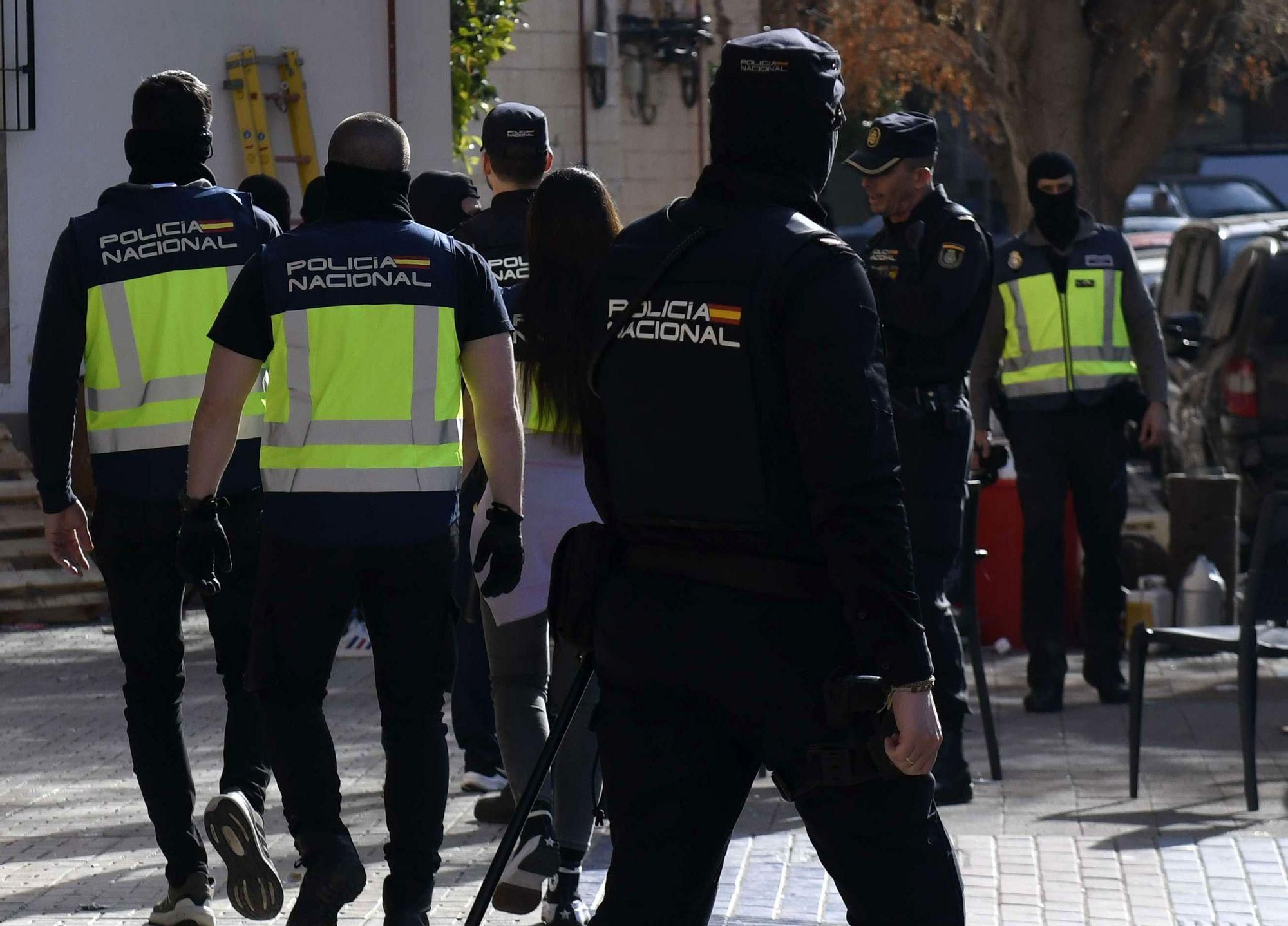 La redada contra el narcotráfico en el Polígono de La Paz, en imágenes