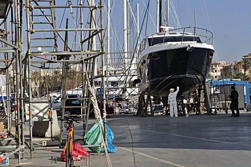 Bis zu 1.000 Tonnen schafft der neue Schiffskran auf der Alten Mole. Die Investition von STP Shipyard Palma symbolisiert den Boom einer strategischen Branche der Insel. Ein Besuch auf der Werft