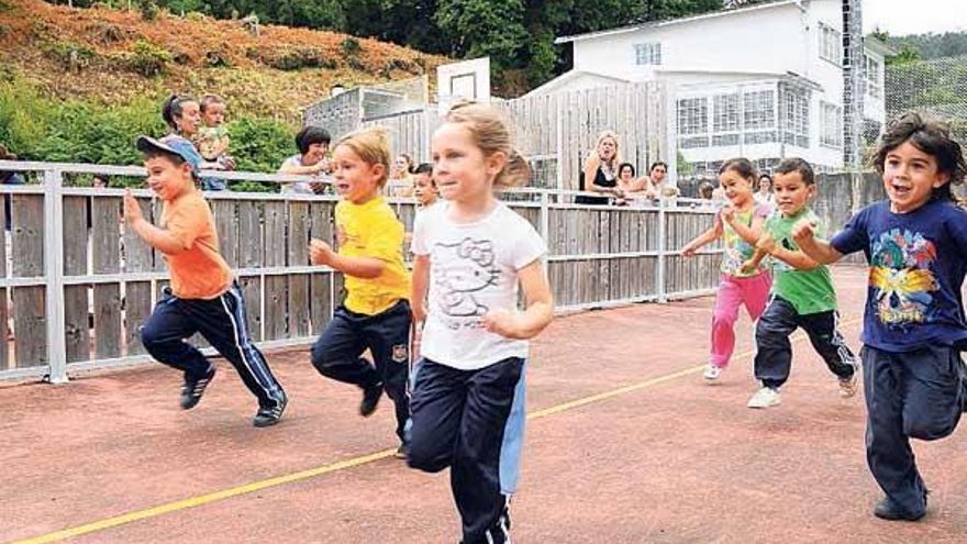 Los alumnos de Cela participaron en el cross escolar.  // G.Núñez