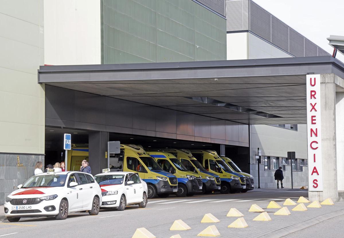 Imagen de archivo de la entrada del servicio de Urgencias del Álvaro Cunqueiro.