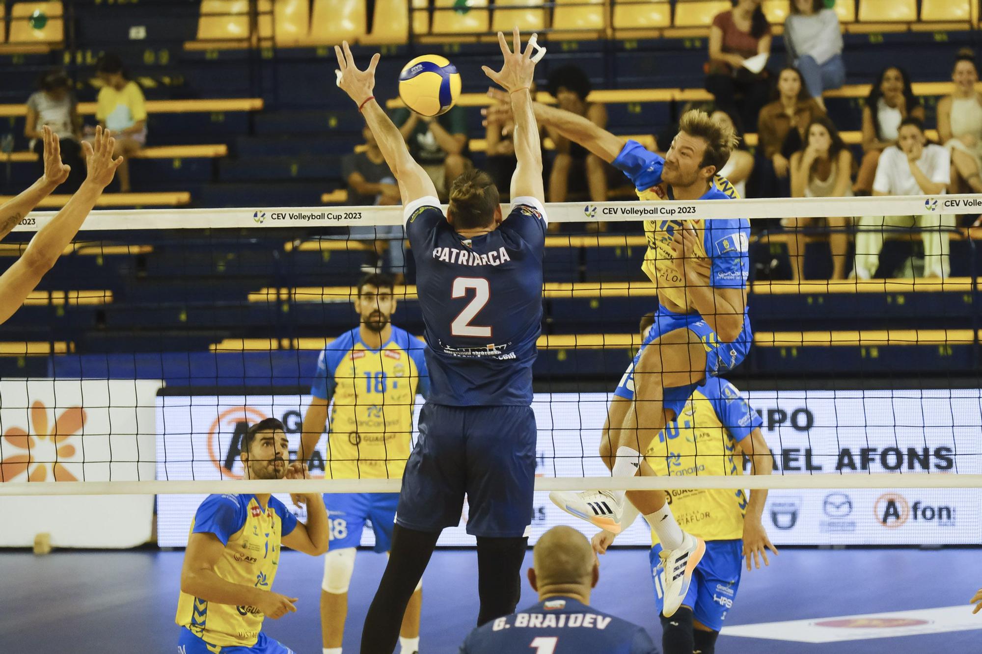 Voleibol: Guaguas-Deya Volley Burgas