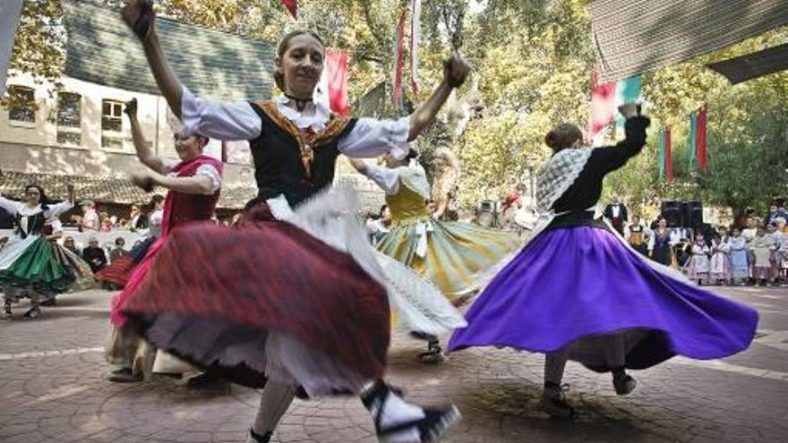 Música y danzas para el «Esmorzar de Fira»