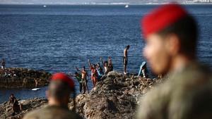 EEUU e Israel cuestionan la soberanía española sobre Ceuta mientras Europa centra el debate en la inmigración