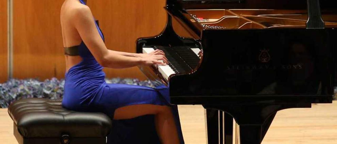 Yuja Wang, durante el recital de ayer noche en el auditorio Príncipe Felipe.