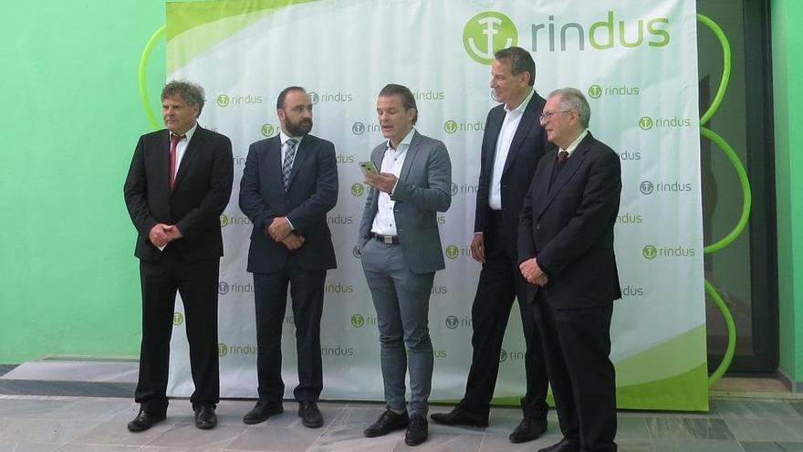 Los responsables de Rindus, este martes en el PTA de Málaga.