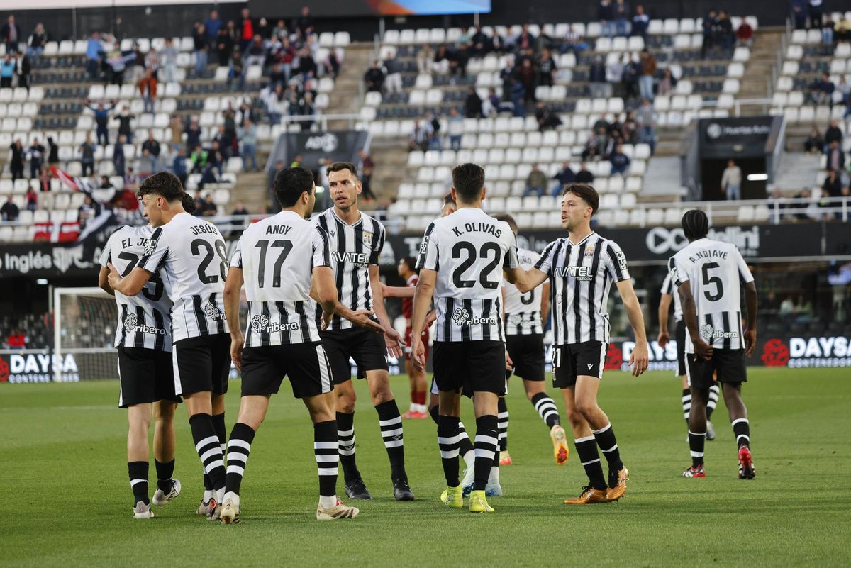 Los jugadores del FC Cartagena celebran un gol en un encuentro de la pasada temporada.