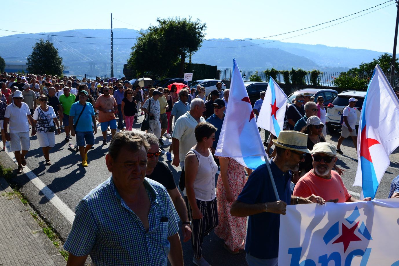 Moaña planta el grito en la calle: "Coa nosa saúde non se xoga"