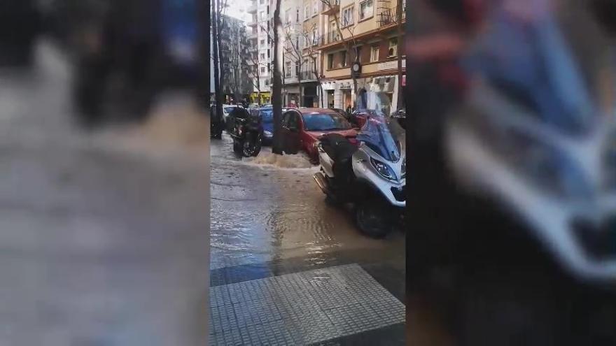 Reventón en la calle San Ignacio de Loyola de Zaragoza