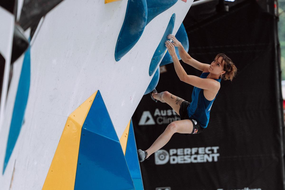 World Climbing FSC112589. Oriane Bertone