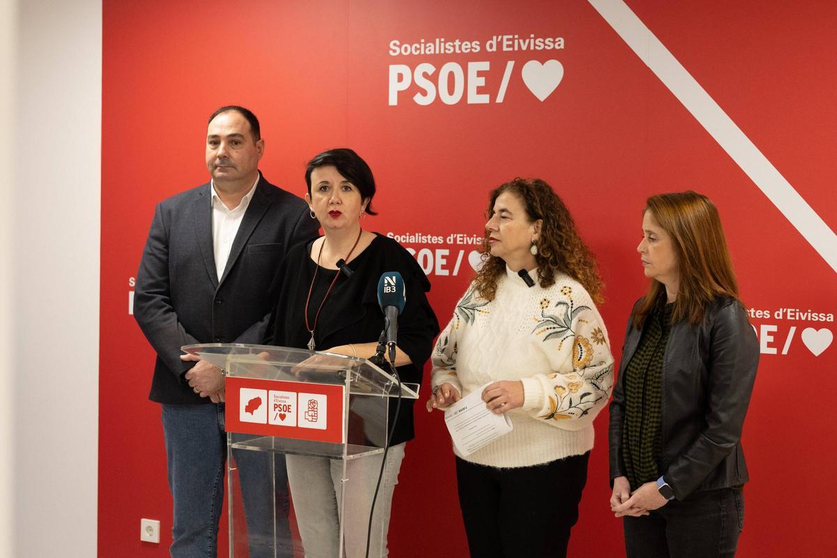 Un momento de la rueda de prensa ofrecida este jueves por la tarde en la sede del PSOE.