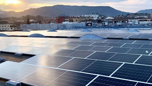 Autoconsum
compartit a Kautec
Solutions, a Banyoles.