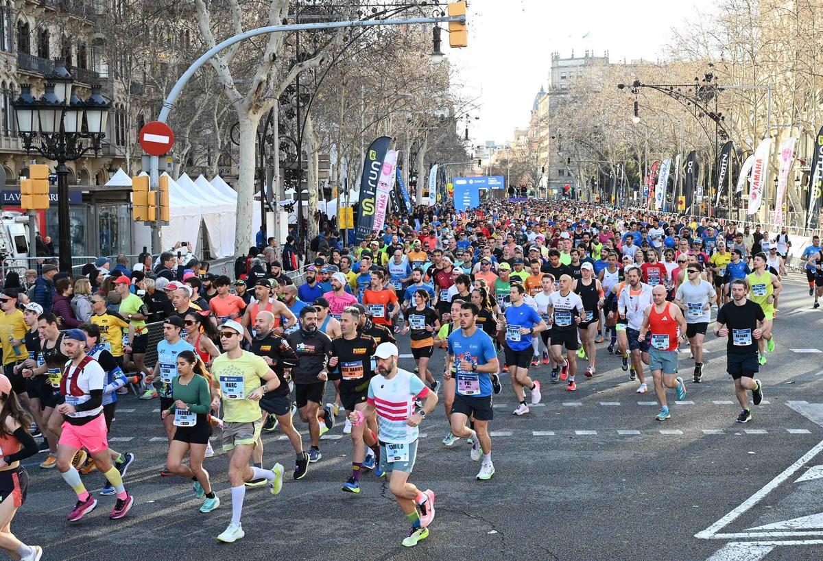 ¿Has participado en la Marató de Barcelona 2024? ¡Búscate en las fotos¡