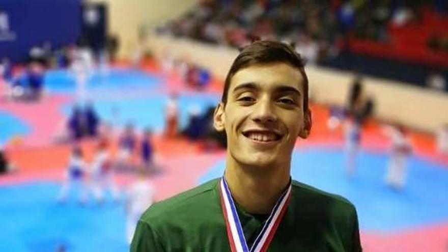 Iván Pérez tras ganar el Open de París. // Gimnasio Mat&#039;s