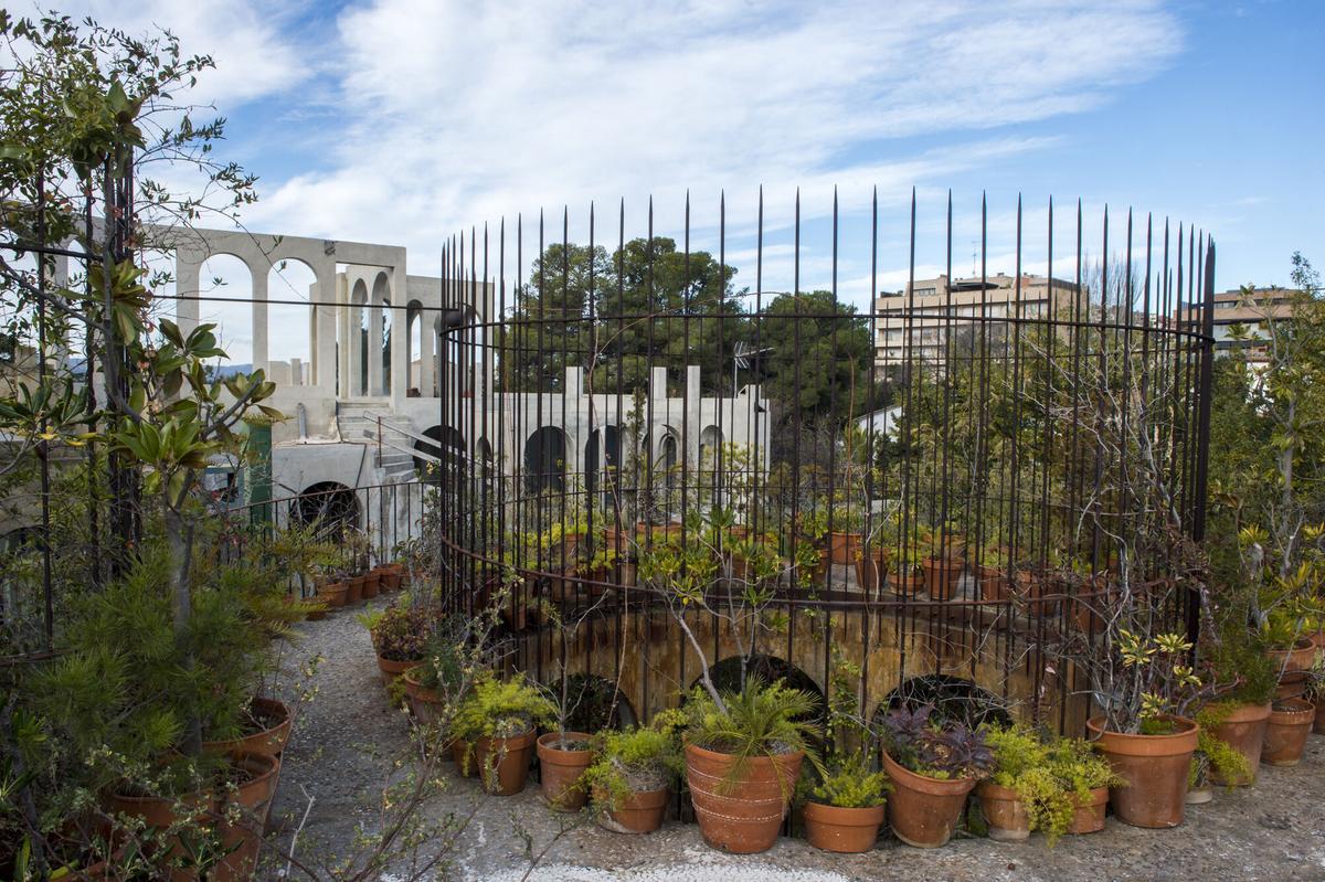 El exterior de la Casa Taller Corberó en Esplugues de Llobregat