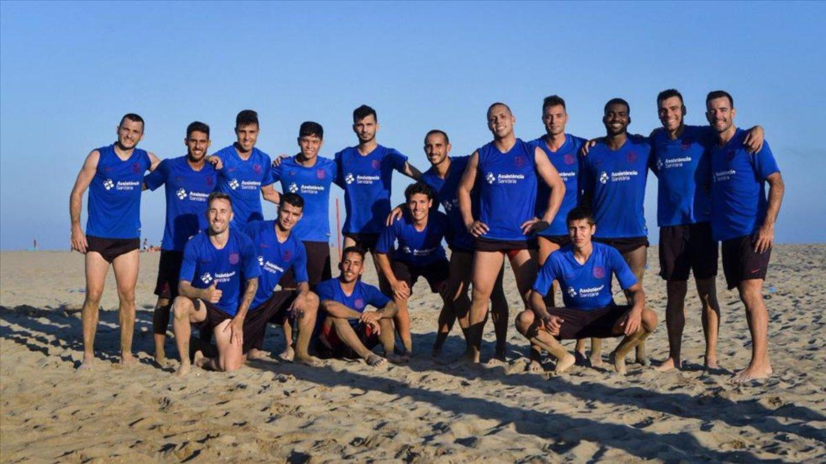 El Barça se entrenó en la playa de Castelldefels