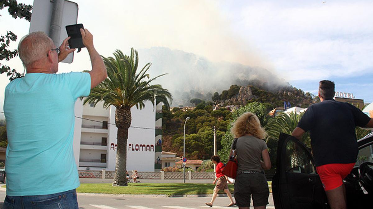 Incendi a l’Estartit.