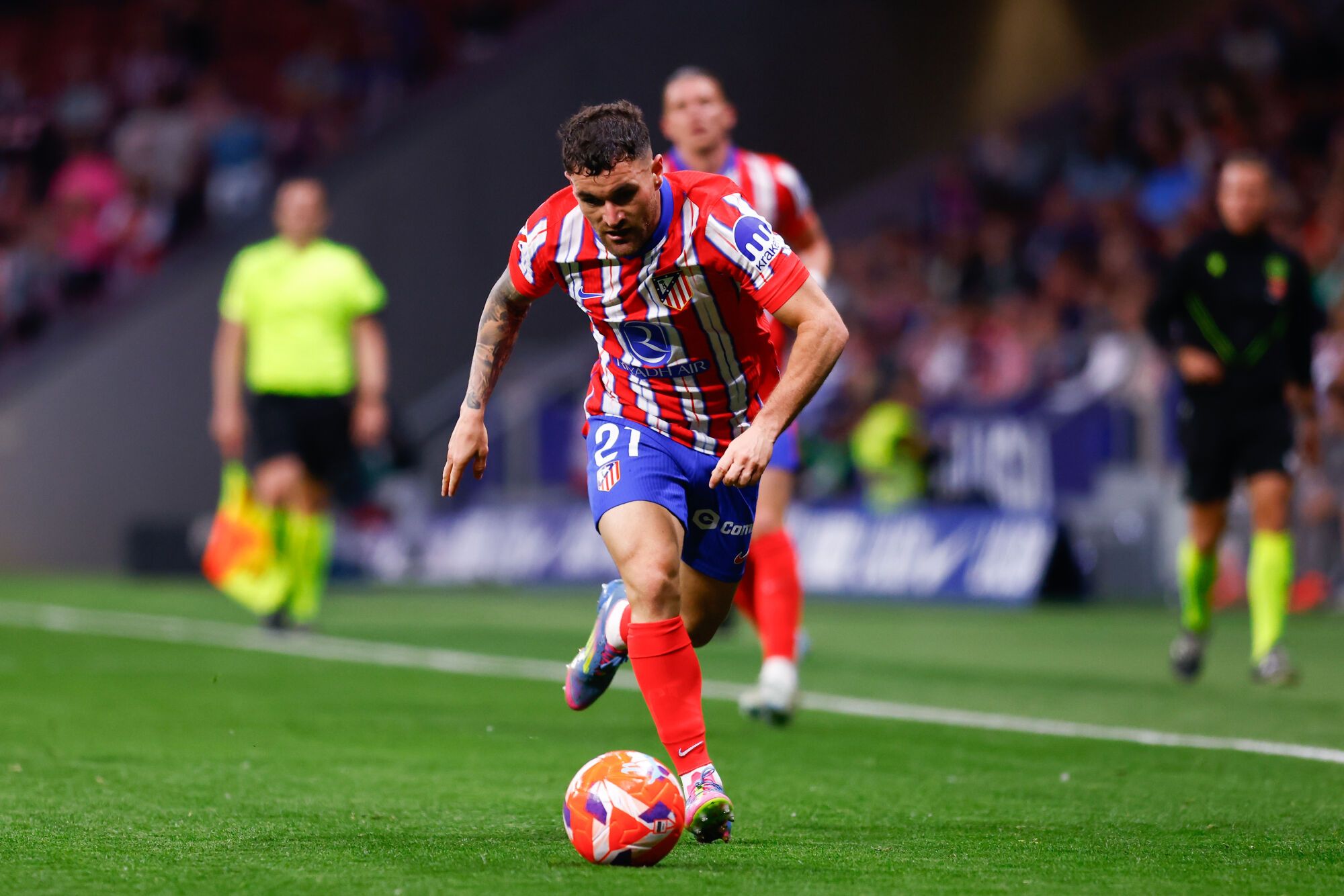 Javi Galan of Atletico de Madrid in action during the Spanish League, LaLiga EA Sports, football match played between Atletico de Madrid and Rayo Vallecano at Riyadh Air Metropolitano stadium on April 24, 2025, in Madrid, Spain. AFP7 24/04/2025 ONLY FOR USE IN SPAIN. Dennis Agyeman / AFP7 / Europa Press;2025;SPAIN;SPORT;ZSPORT;SOCCER;ZSOCCER;Atletico de Madrid v Rayo Vallecano - LaLiga EA Sports;