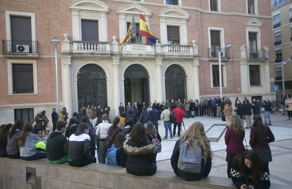 Castelló homenajea a las víctimas de la violencia machista