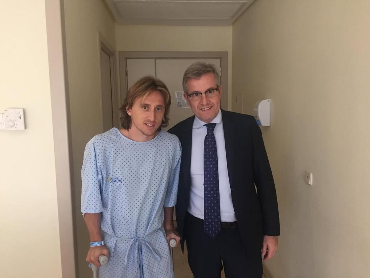Luka Modric y Manuel Leyes.