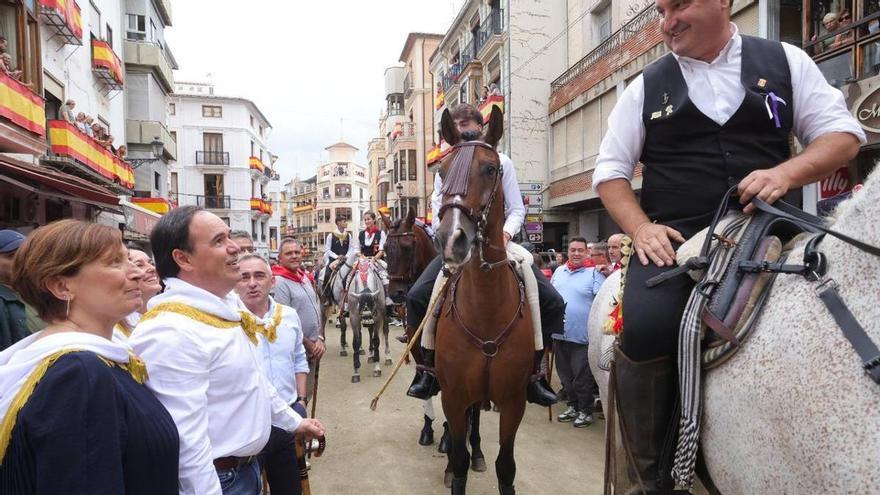 Llorca exhibe unión con una cena de inicio de curso en plena incertidumbre sobre si será candidato