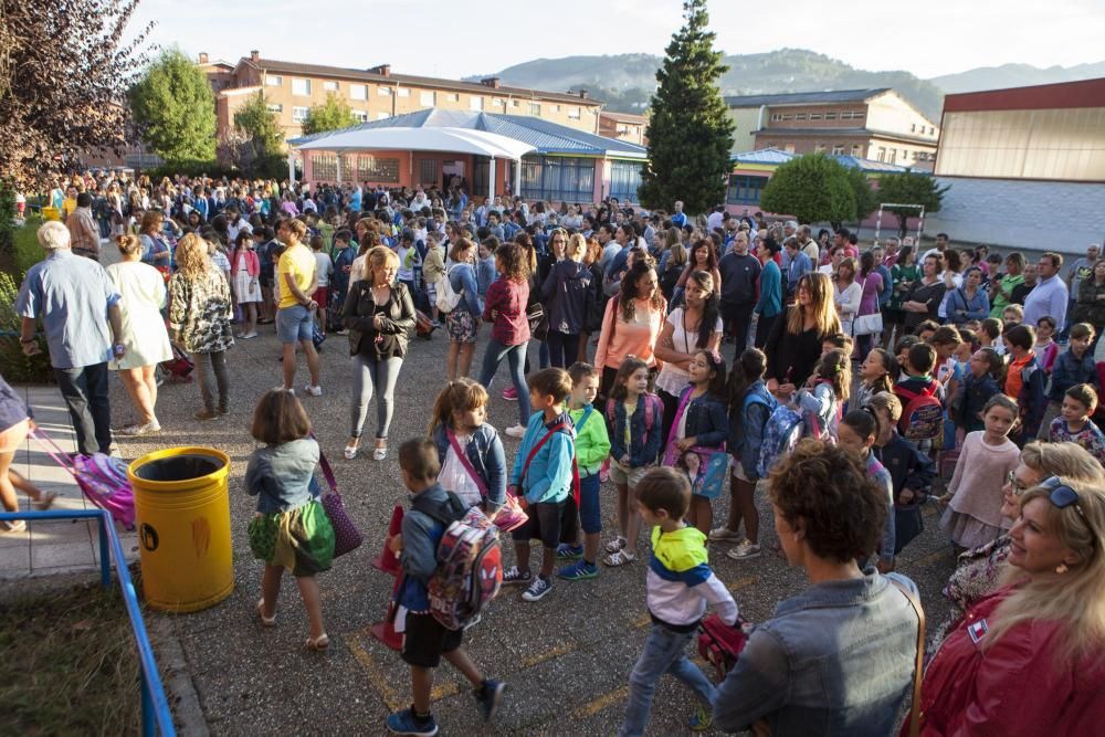 Los asturianos más jóvenes vuelven al cole