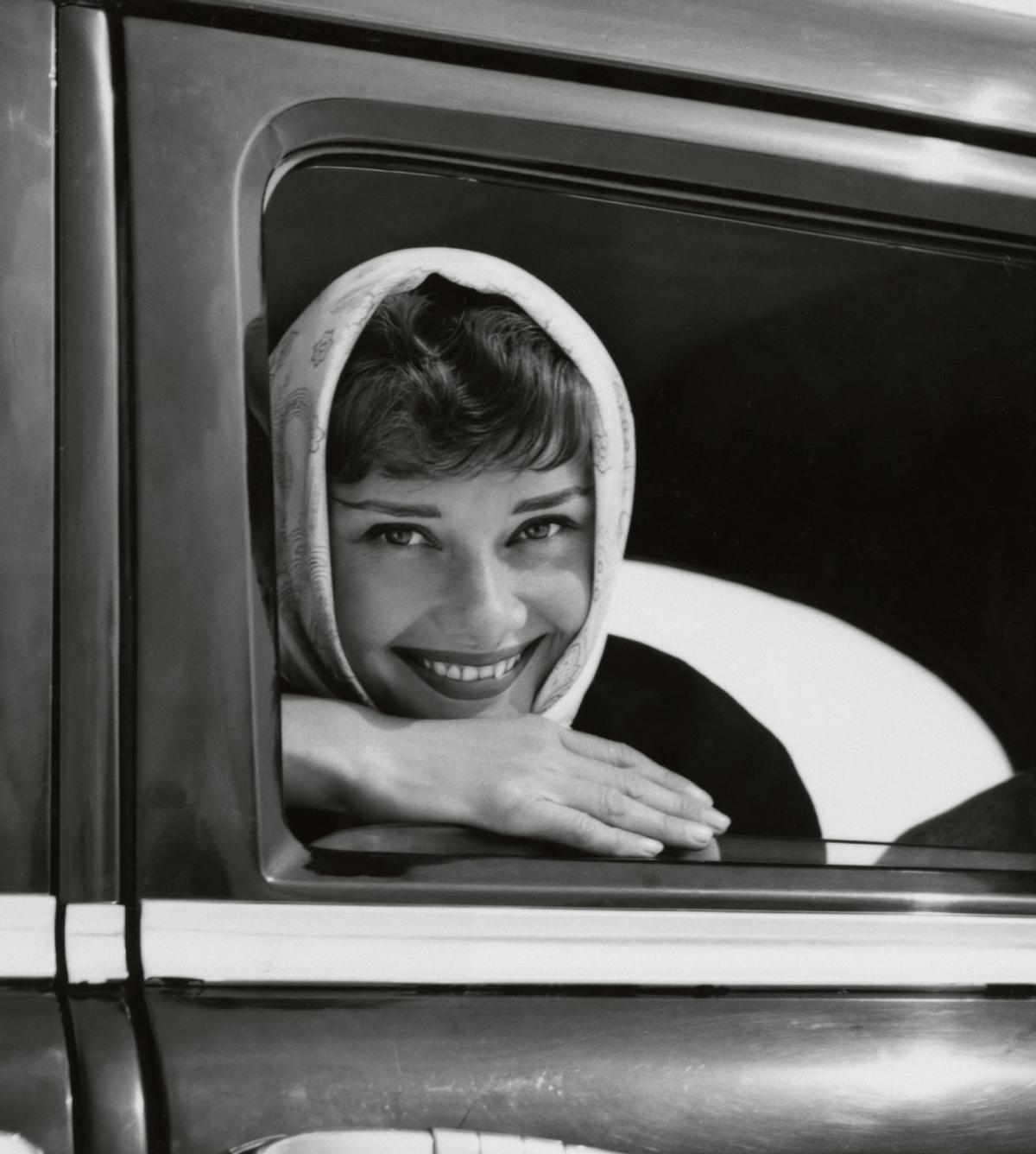 Audrey Hepburn, feliz, en Suiza.