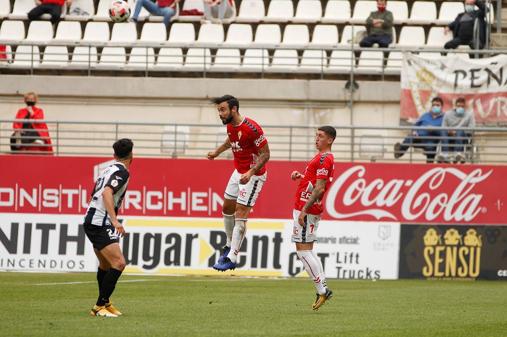 El Real Murcia no levanta cabeza (0-0)